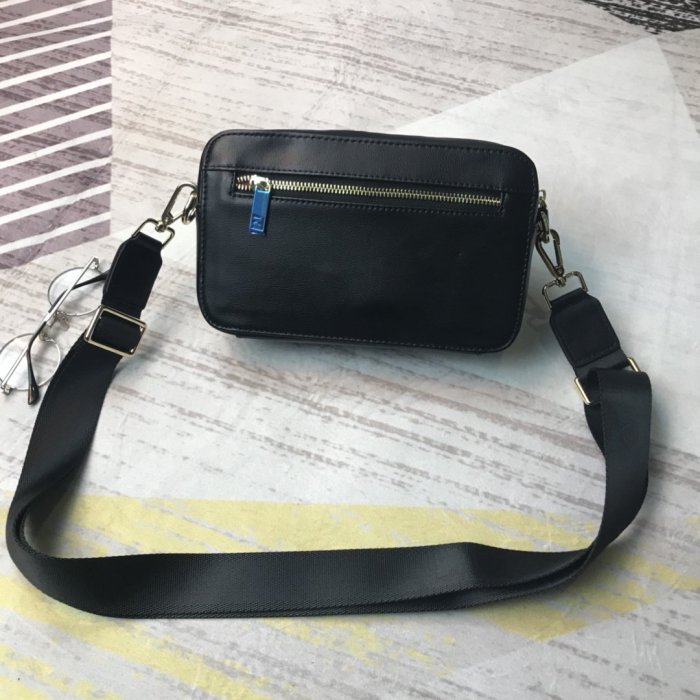 2020SS新作 FENDI フェンディ ショルダーバック スーパーコピー