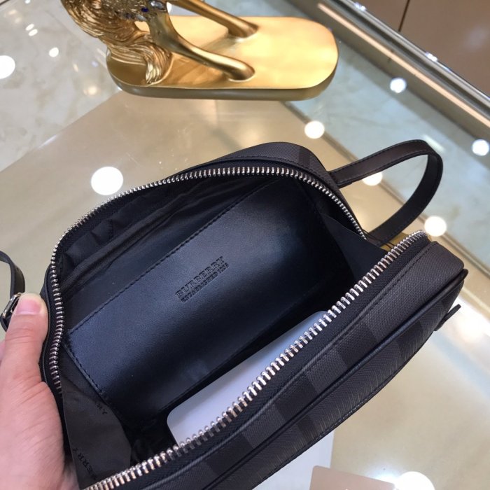 2020SS新作 Burberry バーバリー メンズ ショルダーバック スーパーコピー