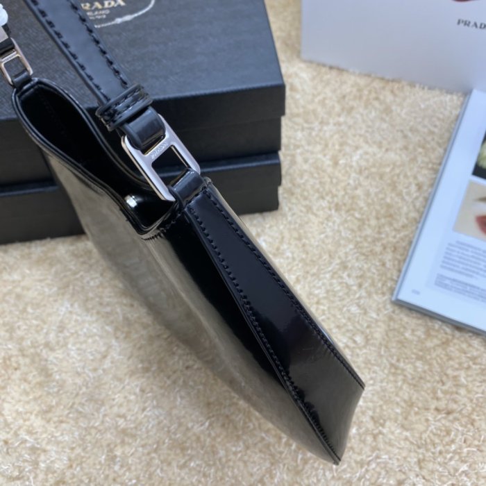 202103SS新作 Prada プラダ レディース ショルダーバックスーパーコピー