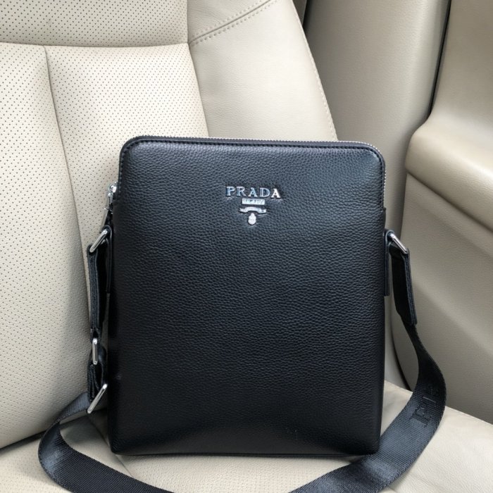 2021SS新作 メンズ Prada プラダショルダーバッグスーパーコピー