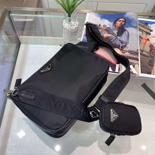 2021SS新作 メンズ Prada プラダショルダーバッグスーパーコピー