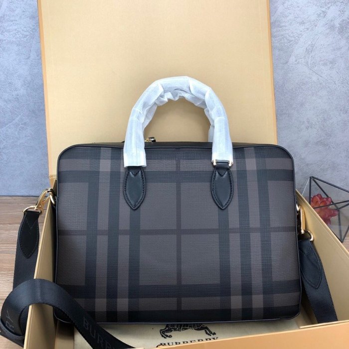 2021SS新作 Burberry バーバリー メンズ ハンドバックスーパーコピー