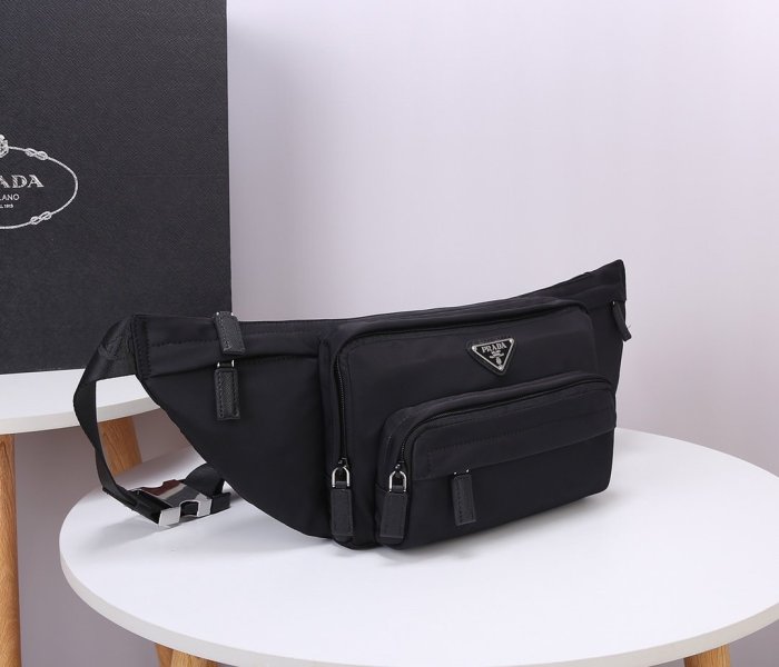 2021SS新作 メンズ Prada プラダショルダーバッグスーパーコピー