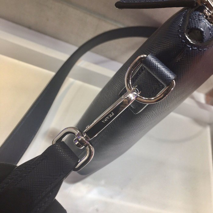 202103SS新作 メンズ Prada プラダ ショルダーバックスーパーコピー