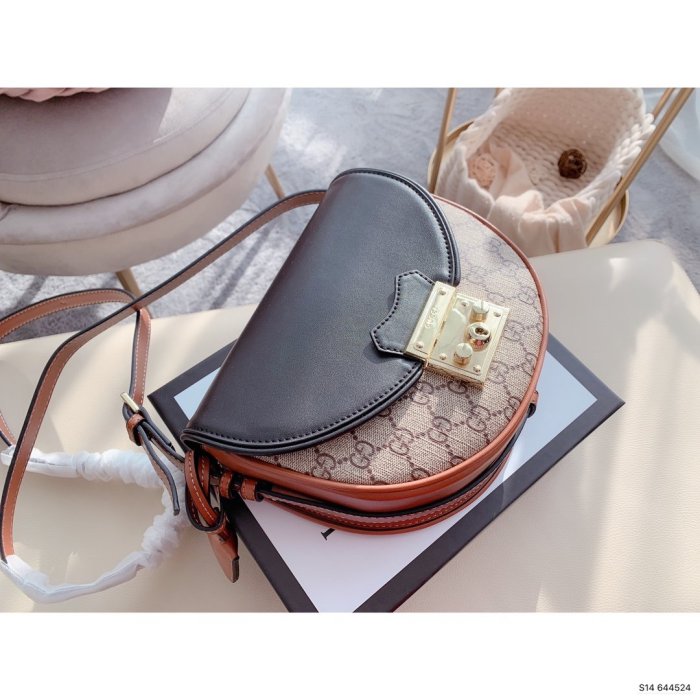 2021SS新作Gucci グッチ レディースショルダーバッグスーパーコピー