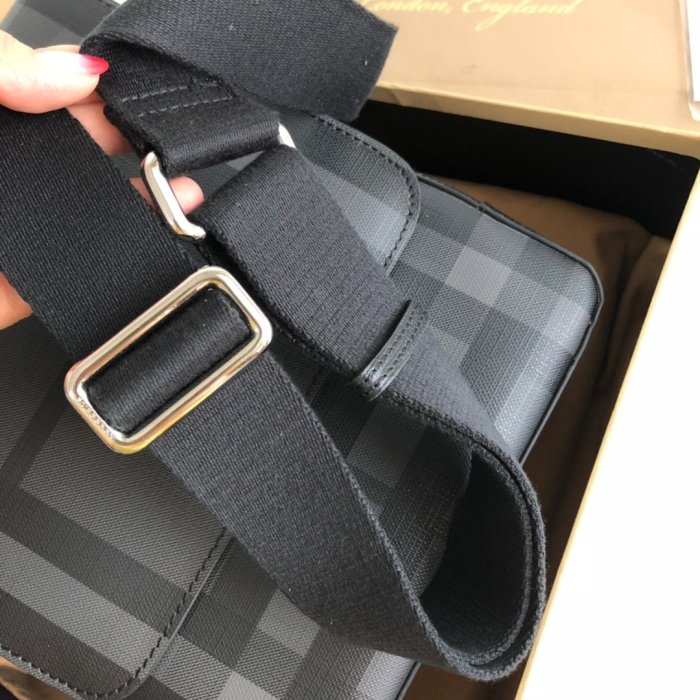 202103SS新作 Burberry バーバリー メンズ ショルダーバック スーパーコピー