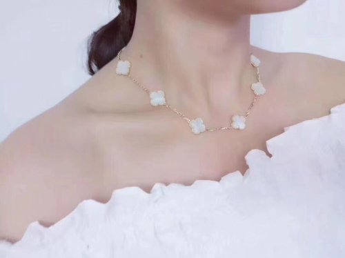2020SSヴァンクリーフ&アーペルネックレス スーパーコピー
