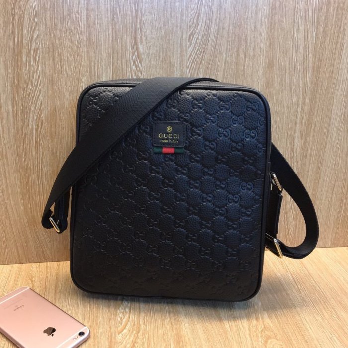 2020SS新作 Gucci グッチ メンズ ショルダーバックスーパーコピー