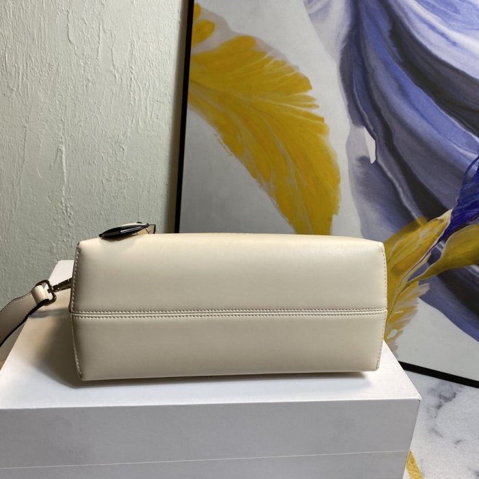 202103SS新作 FENDI フェンディ レディースショルダーバックスーパーコピー