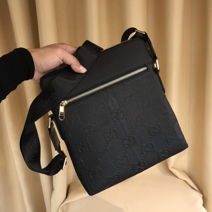 2020SS新作 Gucci グッチ メンズ ショルダーバックスーパーコピー