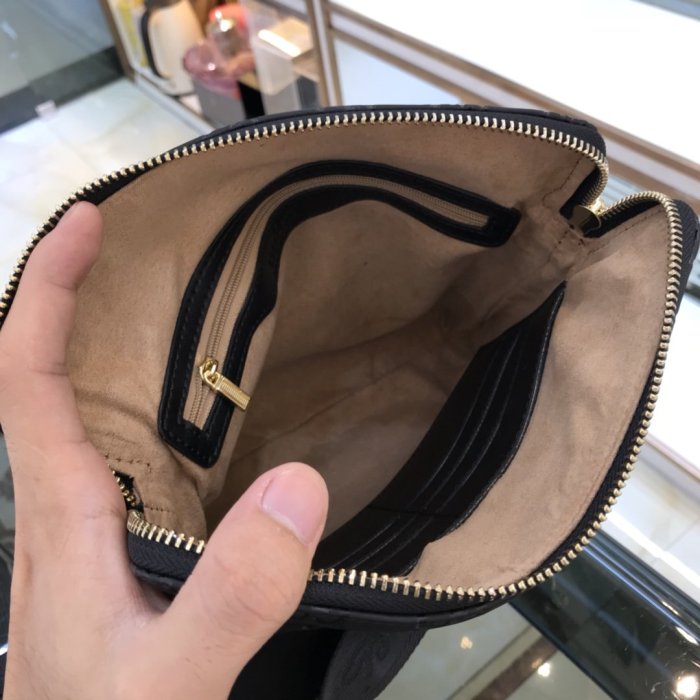 2020SS新作 Gucci グッチ メンズ ショルダーバックスーパーコピー