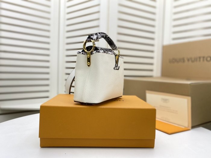 202103新作 Louis Vuitton ルイヴィトン ショルダーバッグスーパーコピー