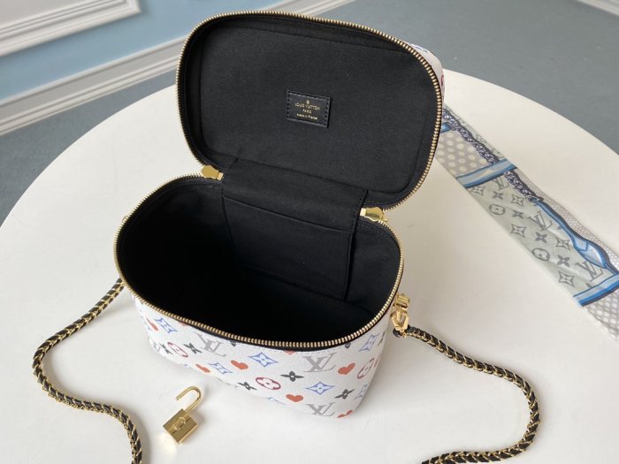 2021SS新作 Louis Vuitton ルイヴィトン レディース ショルダーバック スーパーコピー