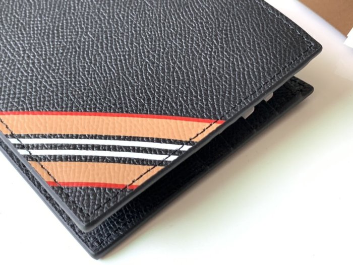 202103SSバーバリーBurberry新作通販短財布スーパーコピー