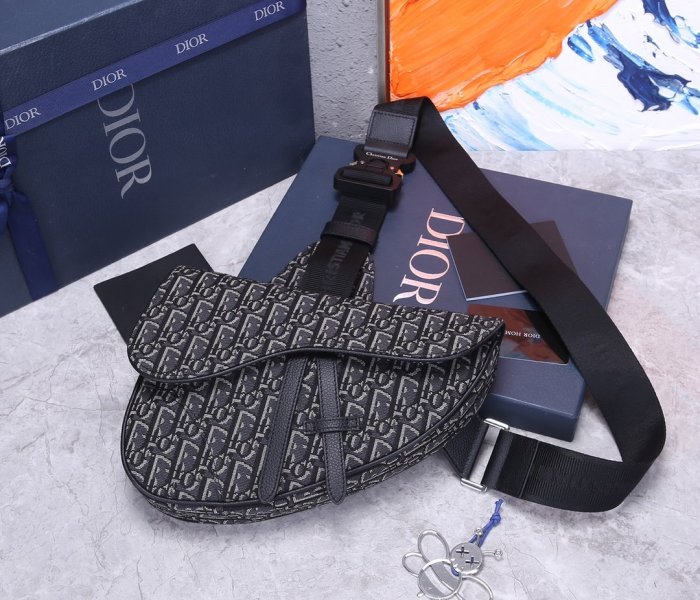 2021SS新作 Dior ディオール メンズ ショルダーバック スーパーコピー