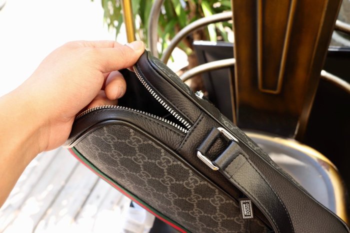 2020SS新作 Gucci グッチ メンズ ショルダーバックスーパーコピー