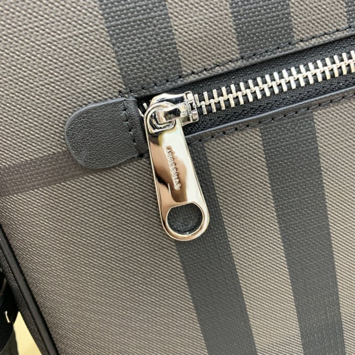 2021SS新作 Burberry バーバリー メンズ ハンドバックスーパーコピー