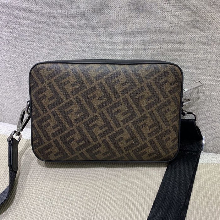 2020SS新作 FENDI フェンディ ショルダーバック スーパーコピー