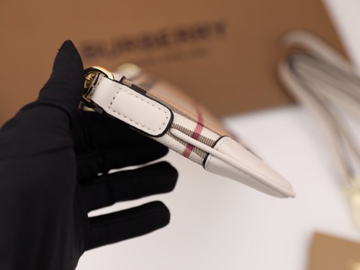 202103SS新作Burberryバーバリー レディース ショルダーバック スーパーコピー