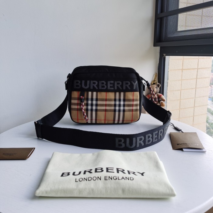 202103SS新作 Burberry バーバリー メンズ ショルダーバック スーパーコピー
