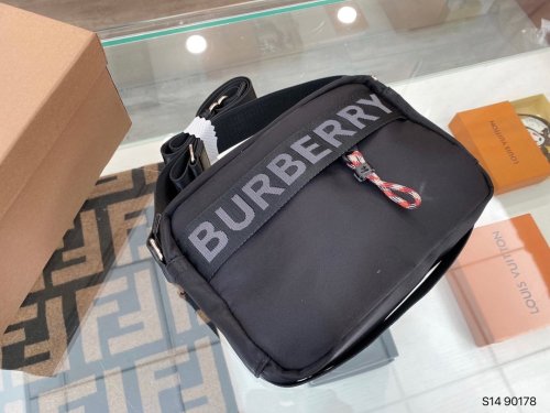 202103SS新作Burberryバーバリー レディース ショルダーバック スーパーコピー