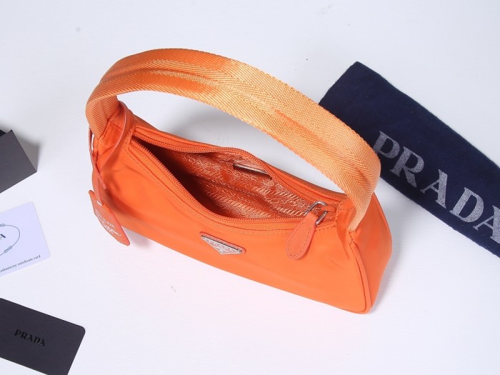 202103SS新作 Prada プラダ レディース ショルダーバックスーパーコピー