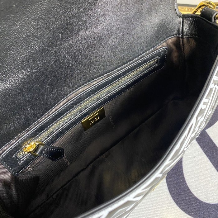 2020SS新作 FENDI フェンディ レディース ショルダーバック スーパーコピー