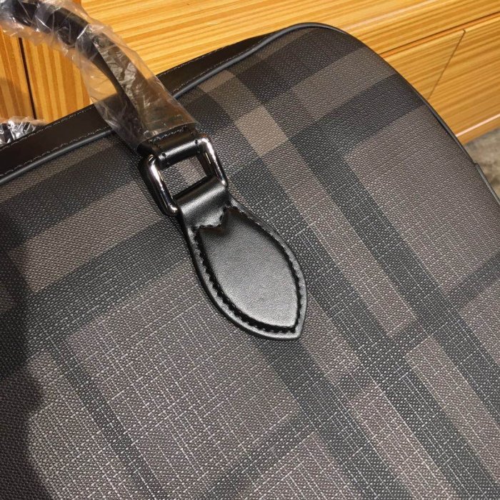 2020SS新作 Burberry バーバリー メンズ ハンドバックスーパーコピー