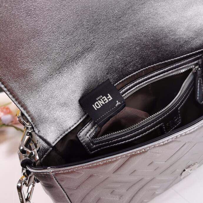 2020SS新作 FENDI フェンディ レディース ショルダーバック スーパーコピー