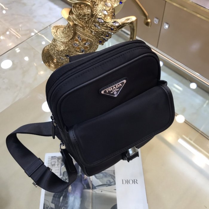 202103SS新作 メンズ Prada プラダ ショルダーバックスーパーコピー