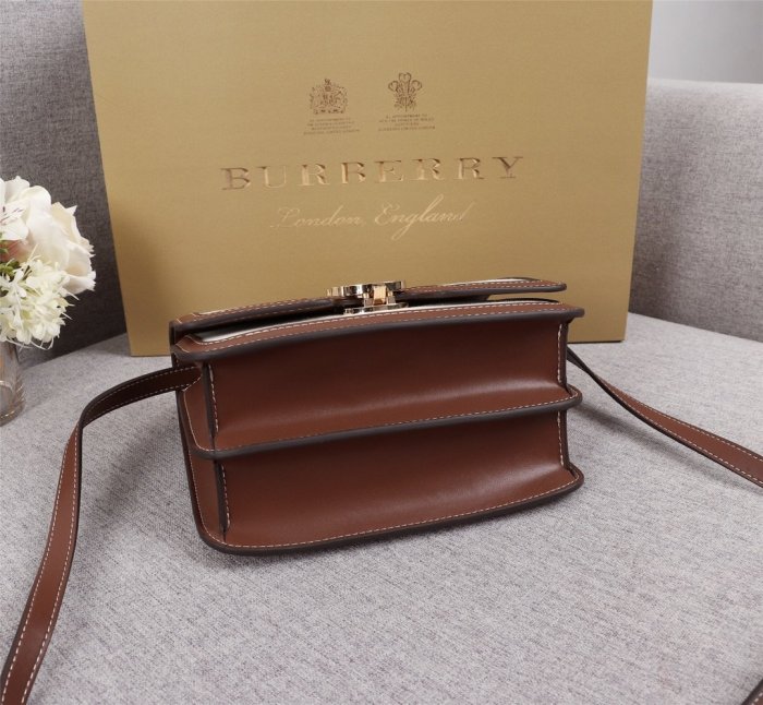 202103SS新作Burberryバーバリー レディース ショルダーバック スーパーコピー