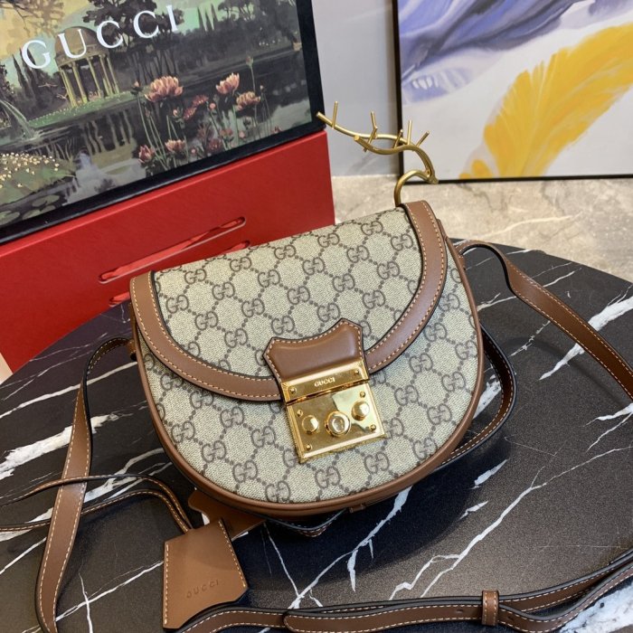 202103SS新作Gucci グッチ レディースショルダーバッグスーパーコピー