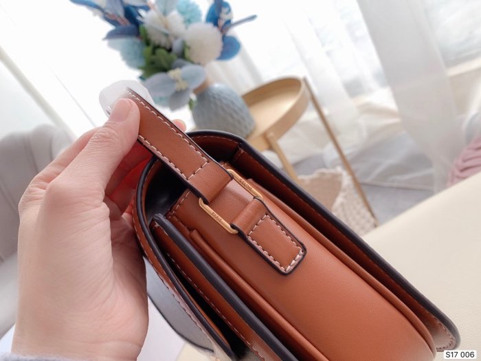 2020SS新作 Celine セリーヌ レディースショルダーバッグスーパーコピー