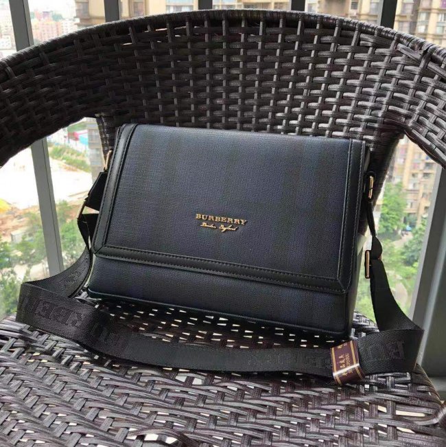 202105SS新作 Burberry バーバリー メンズ ショルダーバック スーパーコピー