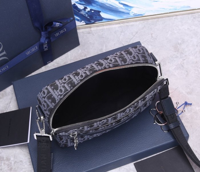 2021SS新作 Dior ディオール メンズ ショルダーバック スーパーコピー