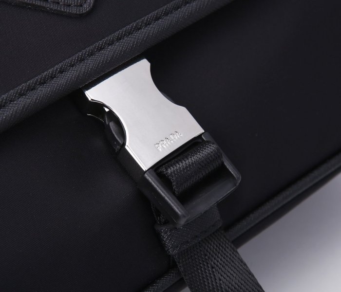 2021SS新作 メンズ Prada プラダショルダーバッグスーパーコピー