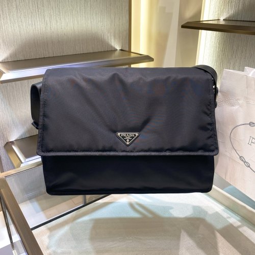 2021SS新作 メンズ Prada プラダショルダーバッグスーパーコピー