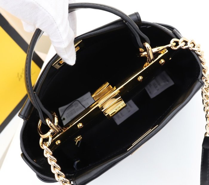 2020SS新作 FENDI フェンディ レディース ショルダーバック スーパーコピー