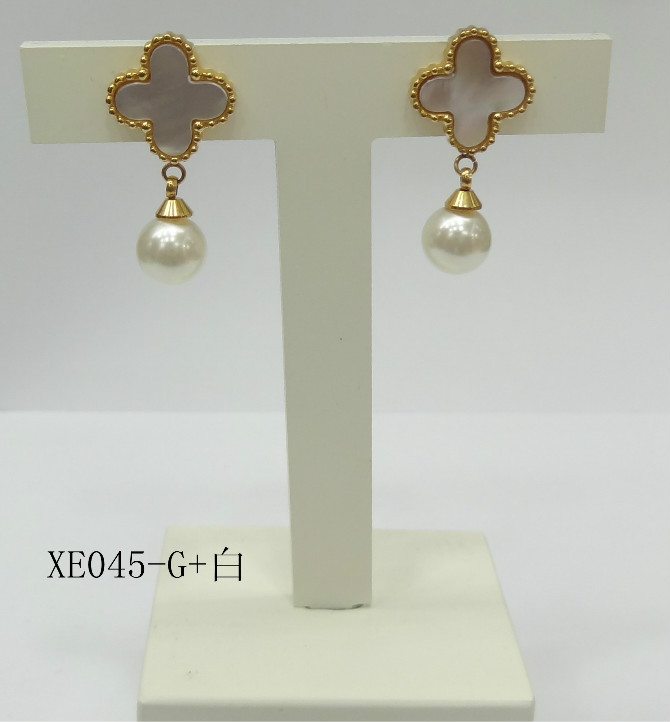 Van Cleef & Arpels ヴァン クリーフ＆アーペル イヤリング ピアス Van-16e