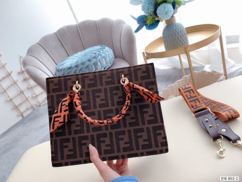 2020SS新作 FENDI フェンディ レディース ハンドバックスーパーコピー