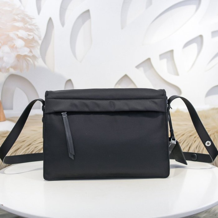 202105SS新作 Prada プラダ メンズ ショルダーバックスーパーコピー