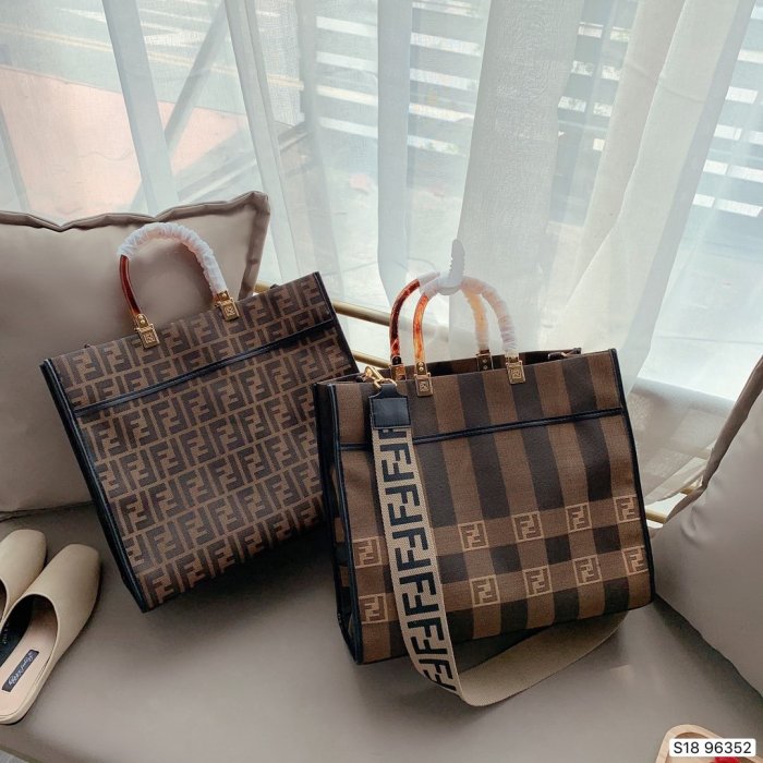 2020SS新作 FENDI フェンディ レディース ハンドバック スーパーコピー