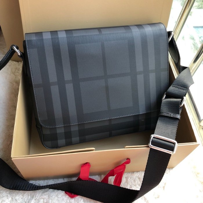 202103SS新作 Burberry バーバリー メンズ ショルダーバック スーパーコピー