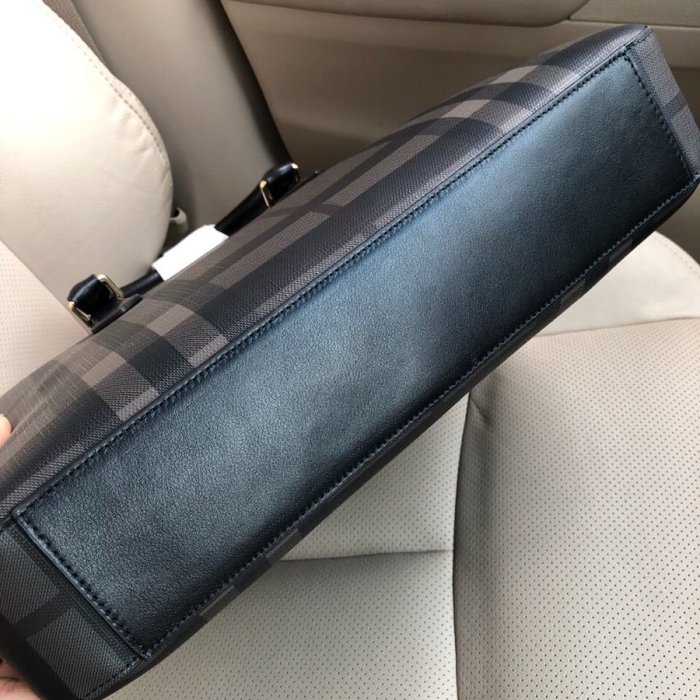 2021SS新作 Burberry バーバリー メンズ ハンドバックスーパーコピー