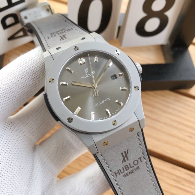 2020SS新作HUBLOT ウブロメンズ時計 スーパーコピー 7色