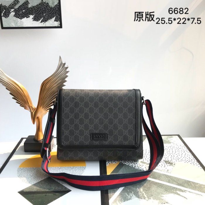 2021SS新作 Gucci グッチ メンズ ショルダーバックスーパーコピー