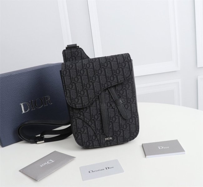 202103SS新作 Dior ディオール メンズ ショルダーバックスーパーコピー