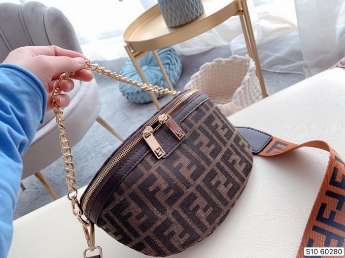 2020SS新作 FENDI フェンディ レディース ショルダーバック スーパーコピー