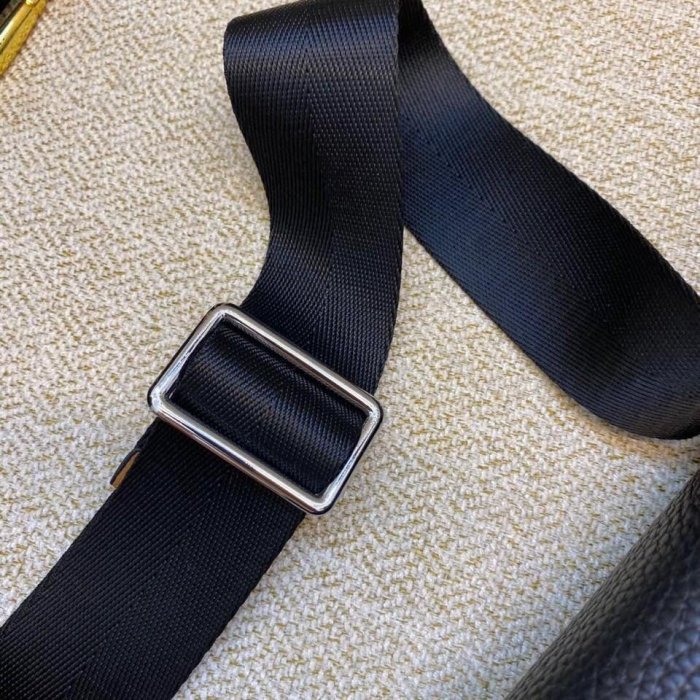 2020SS新作 Gucci グッチ メンズ ショルダーバックスーパーコピー