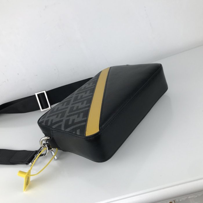 2021SS新作 FENDI フェンディ ショルダーバック スーパーコピー